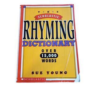 The Scholastic Rhyming Dictionary Over 15,000 Words - Sue Young - Paperback